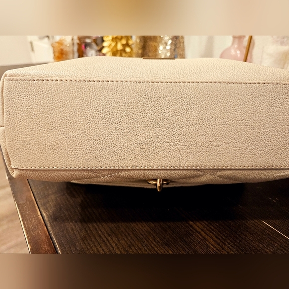 Rebecca Minkoff Edie Medium Diamond quilted Leather convertible shoulder bag. - Picture 9 of 10